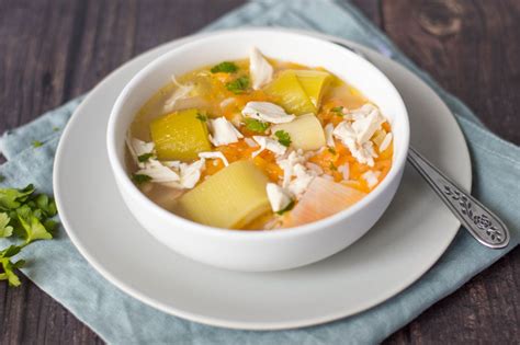  Cock-a-leekie Soup: Un plat réconfortant et étonnamment parfumé qui réchauffe le corps et l'âme !